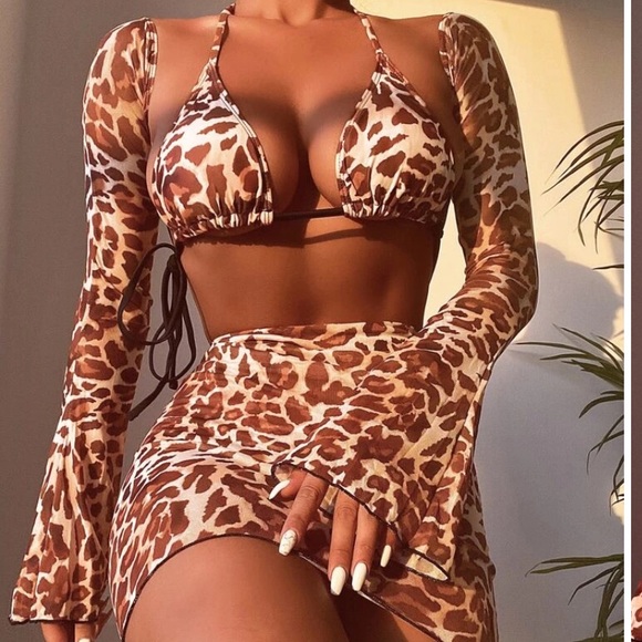 SHEIN Other - SHEIN 4 piece Swimsuit